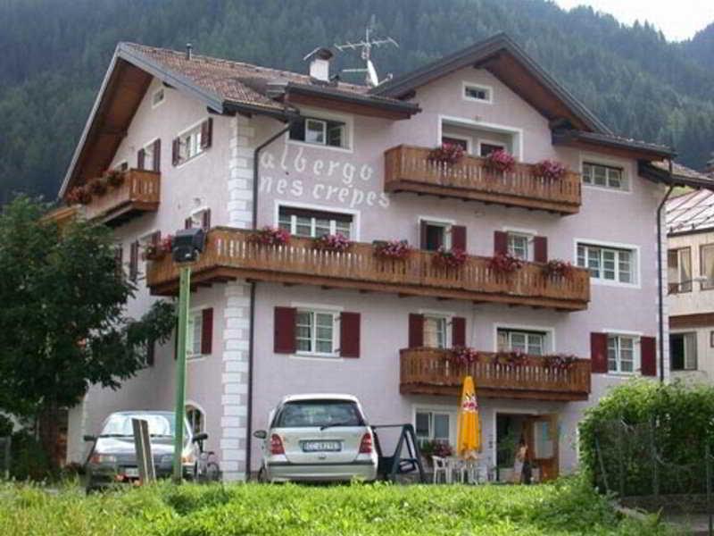 Hotel Nes Crepes Поцца-ди-Фасса Экстерьер фото